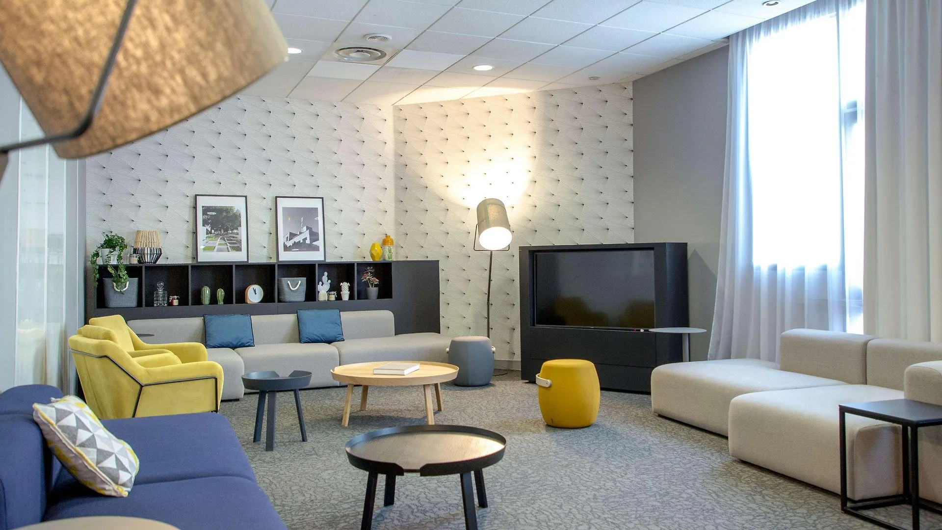 Mercure Hyeres Centre Cote D'Azur 4*,  France