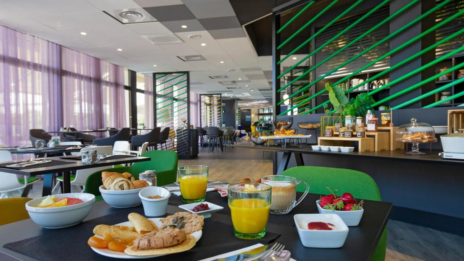 Mercure Hyeres Centre Cote D'Azur France