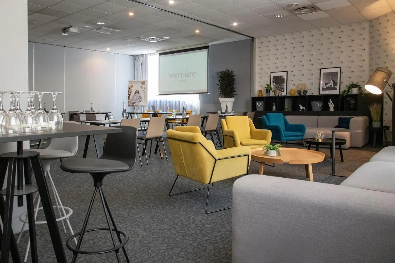 Mercure Hyeres Centre Cote D'Azur 4*,