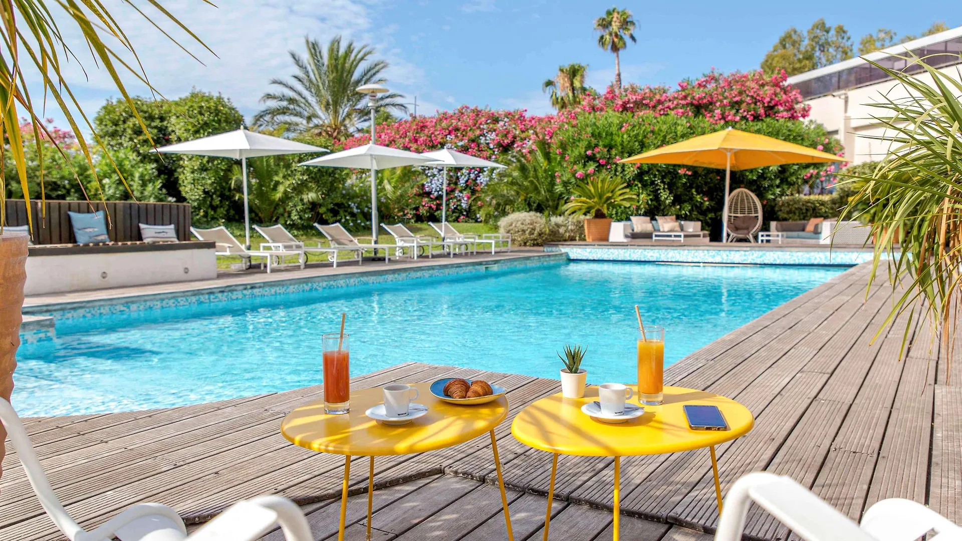 Mercure Hyeres Centre Cote D'Azur 4*,