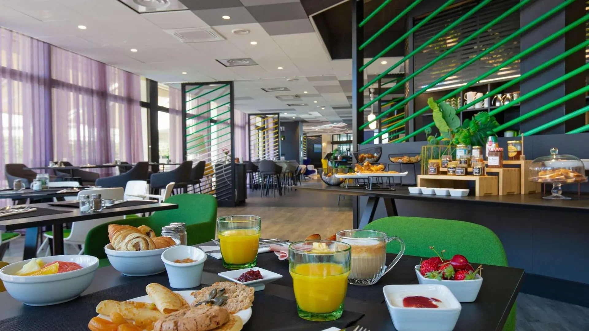 Mercure Hyeres Centre Cote D'Azur France