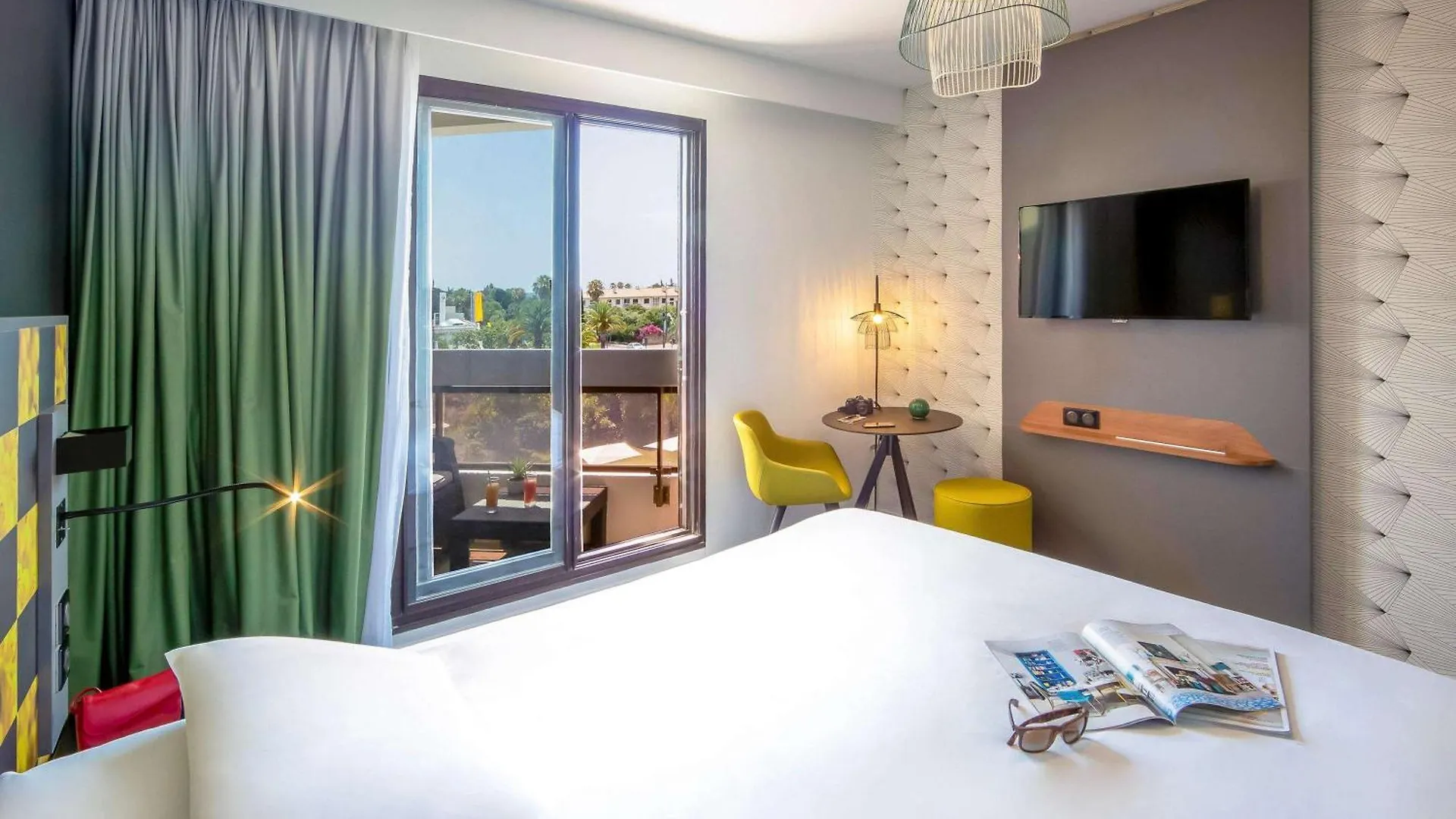 Mercure Hyeres Centre Cote D'Azur 4*,